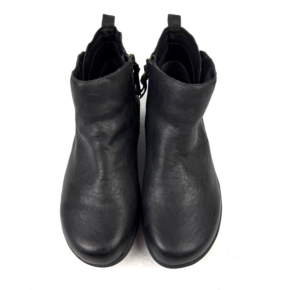 Halsa Footwear Althea Bootie‎ 9 Black Leather Zip Up Floral Embossed Ankle Boot